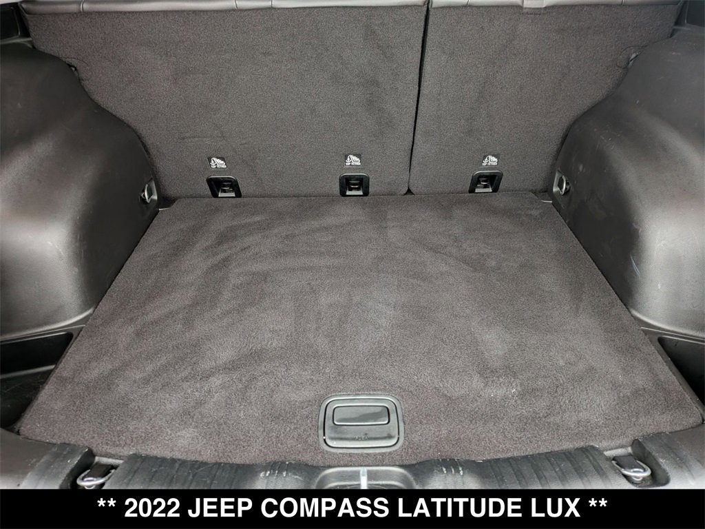 Used 2022 Jeep Compass Latitude image 4