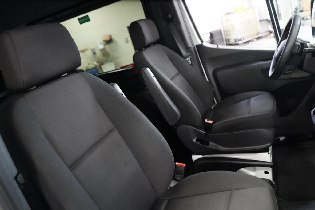 Used 2025 Mercedes-Benz Sprinter 2500 image 22
