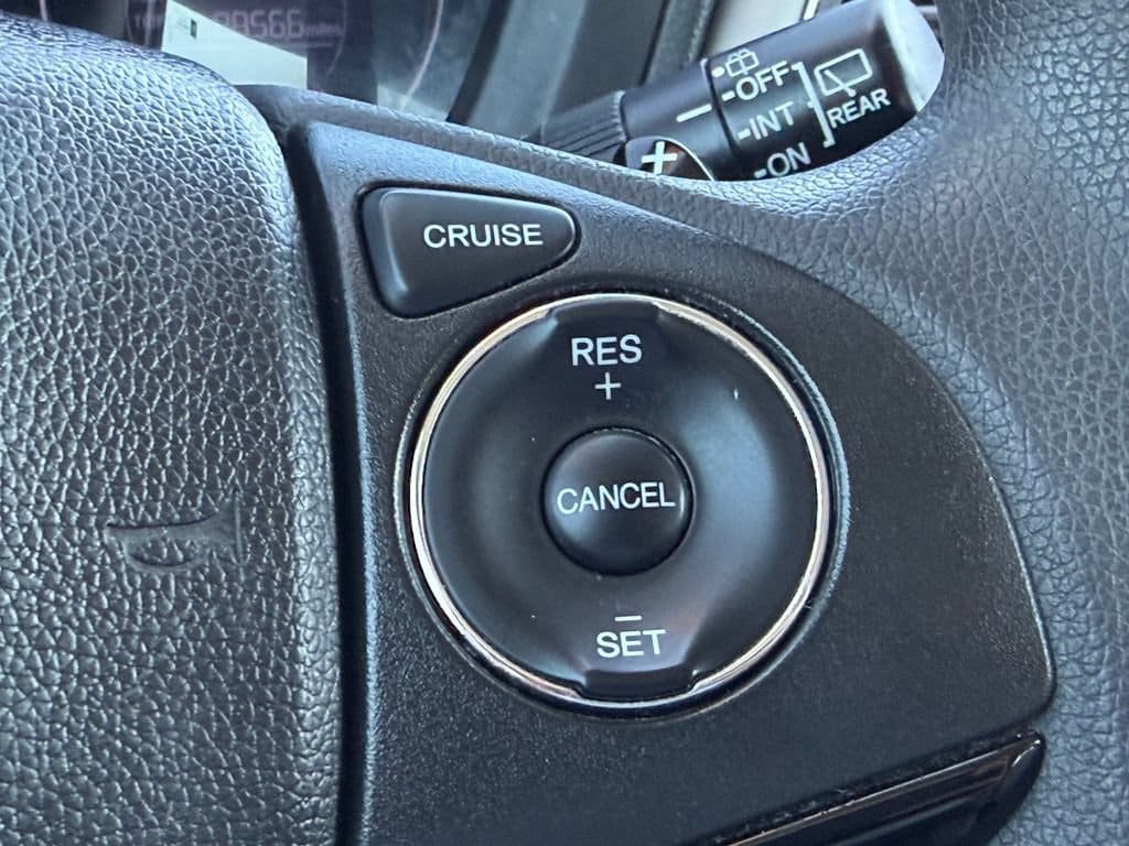Used 2017 Honda HR-V EX image 28