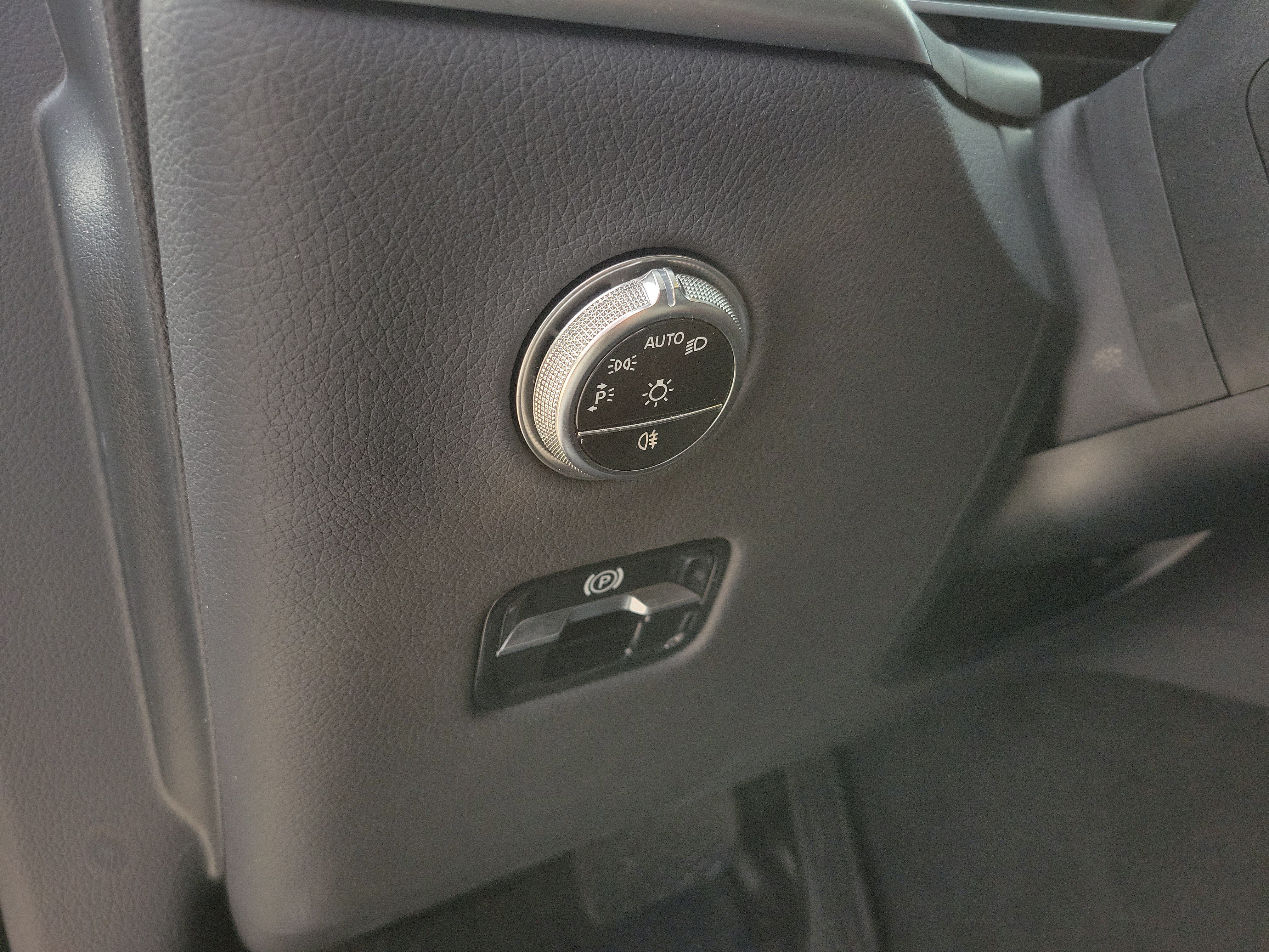 Certified 2026 Mercedes-Benz GLC 300 image 20