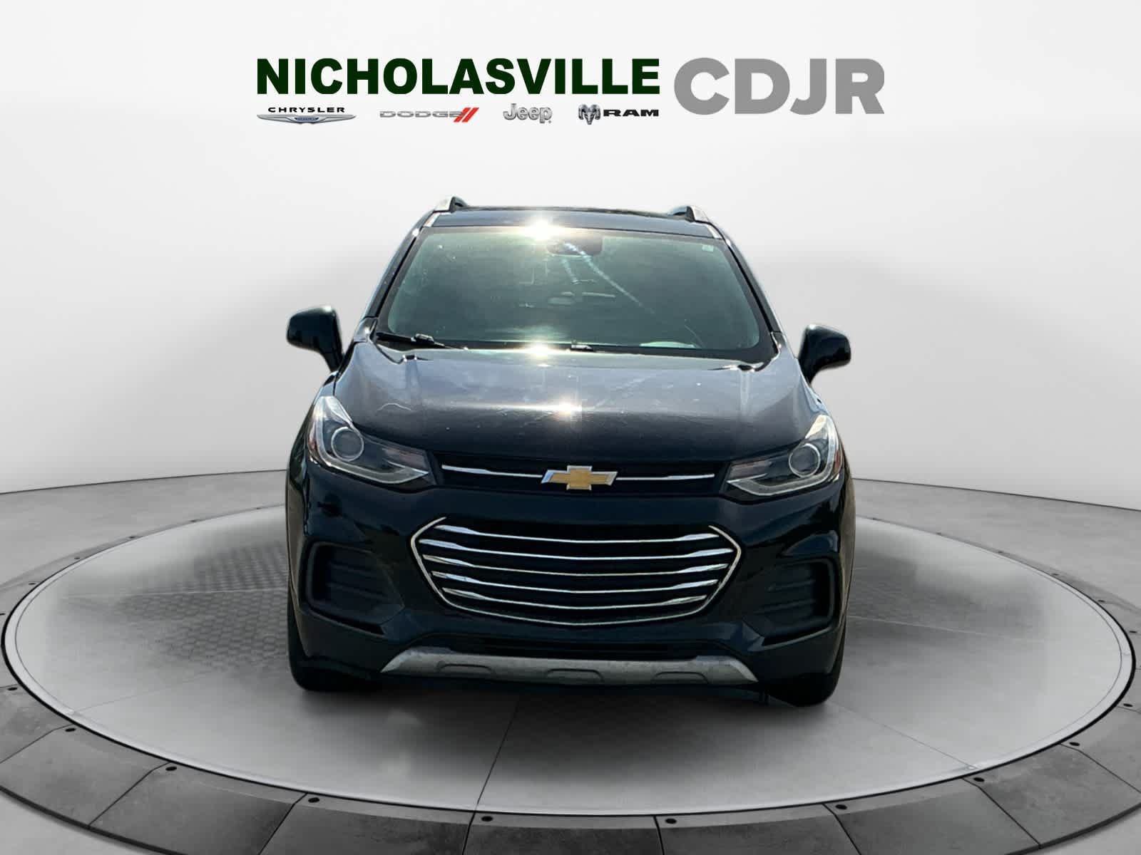 Used 2019 Chevrolet Trax LT w/ LT Convenience Package FWD image 8