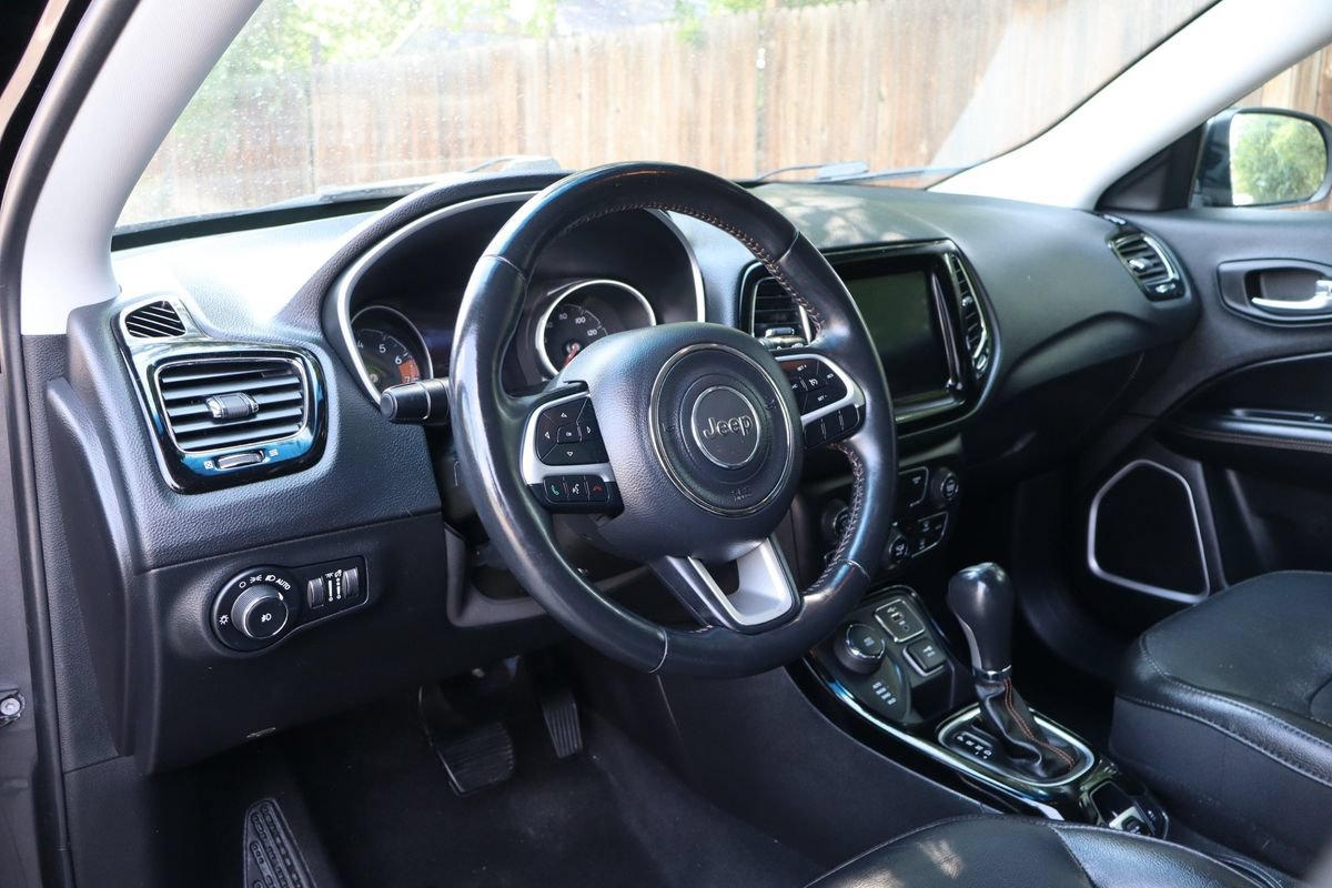Used 2019 Jeep Compass Limited AWD/4WD image 15