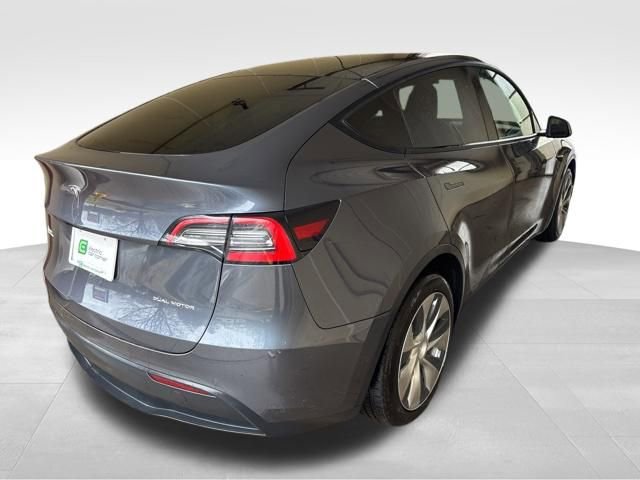 Used 2021 Tesla Model Y Long Range image 8