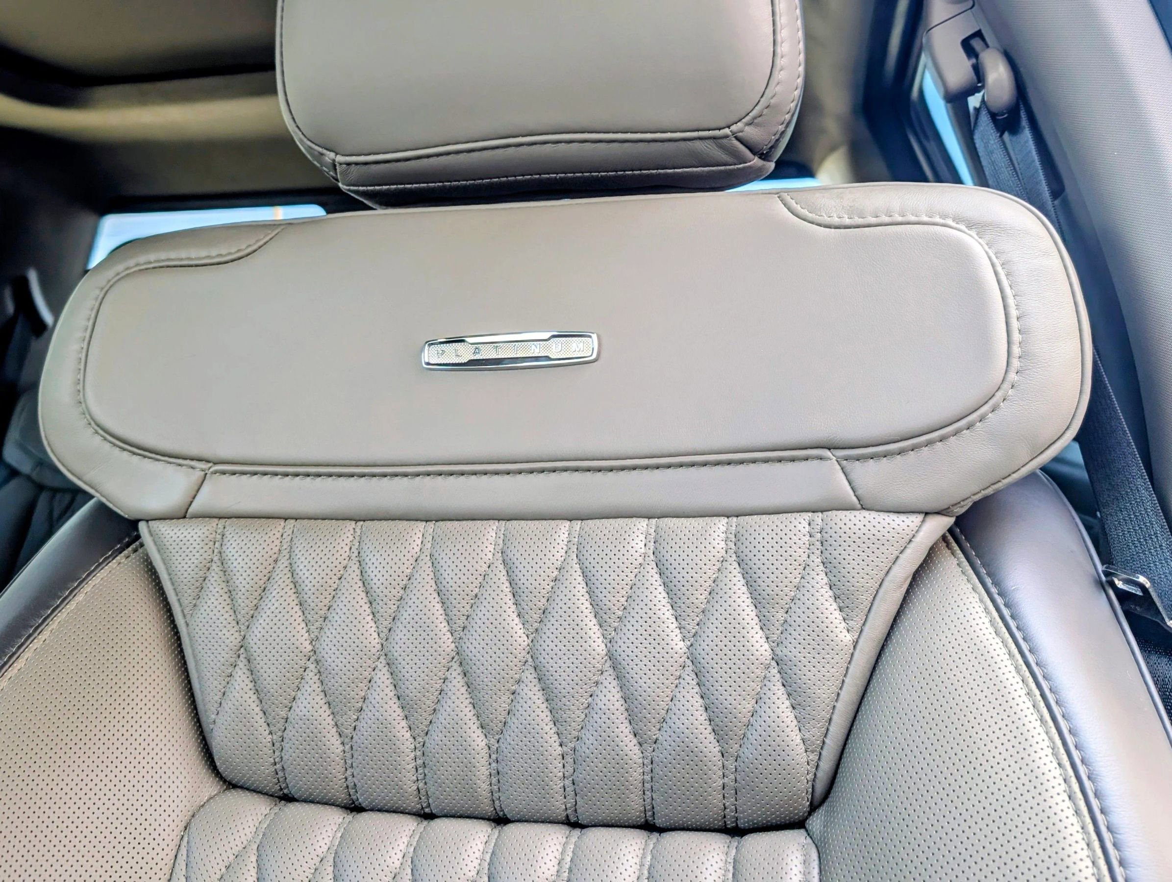 Used 2025 Ford F250 Platinum w/ Platinum Plus Package image 14