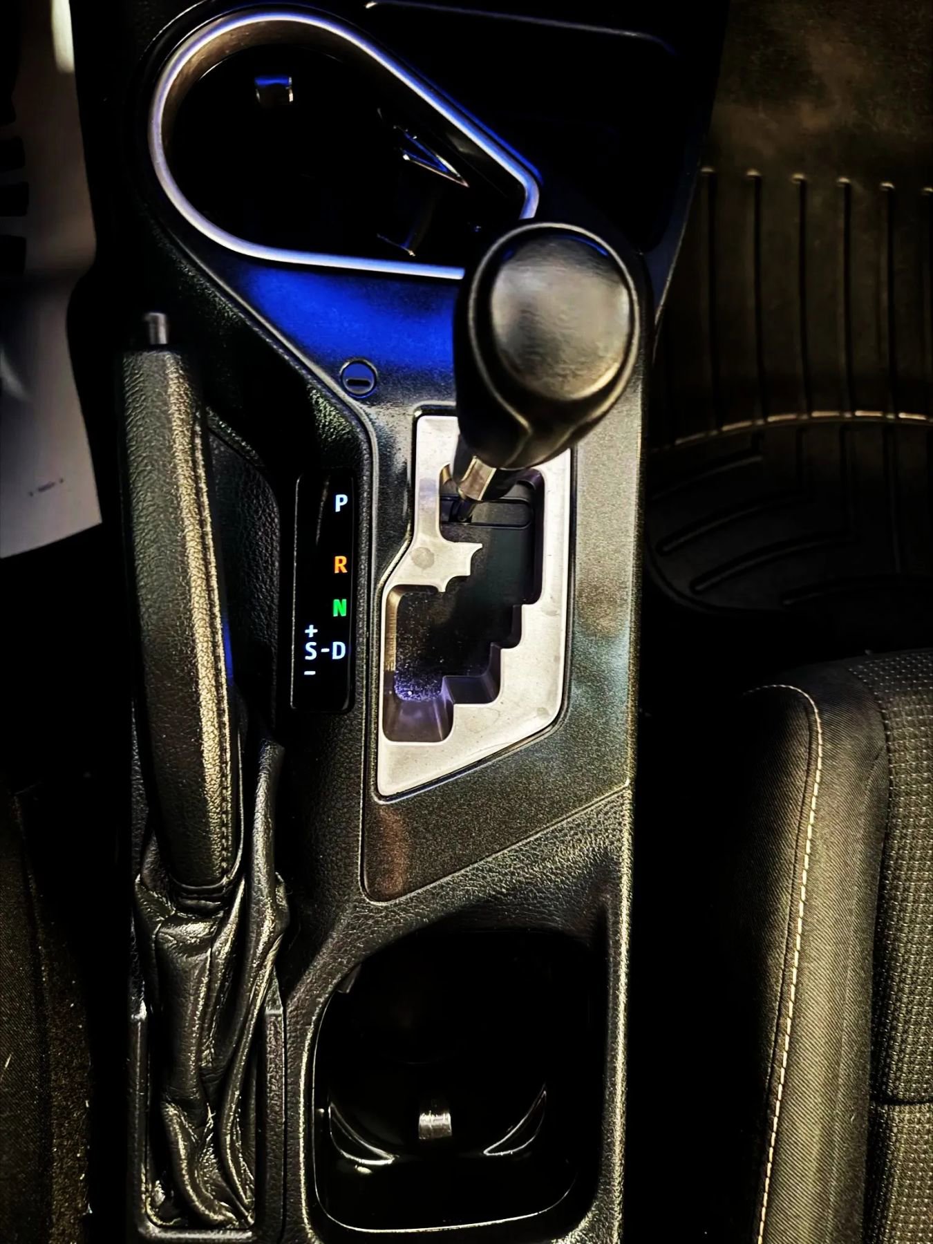 Used 2017 Toyota RAV4 XLE image 26