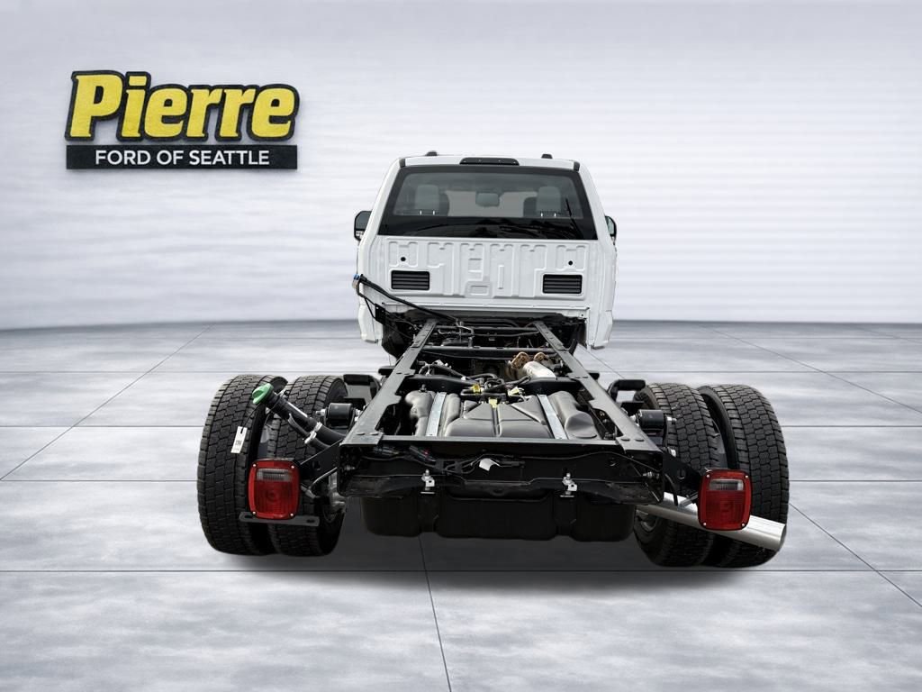 New 2025 Ford F450 XL image 3