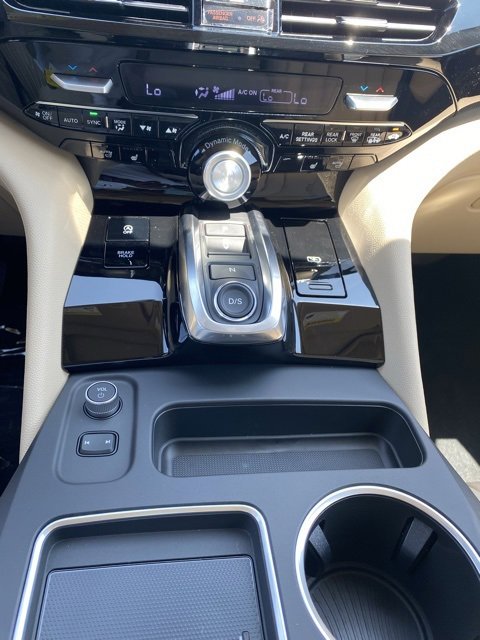 New 2025 Acura MDX SH-AWD image 24