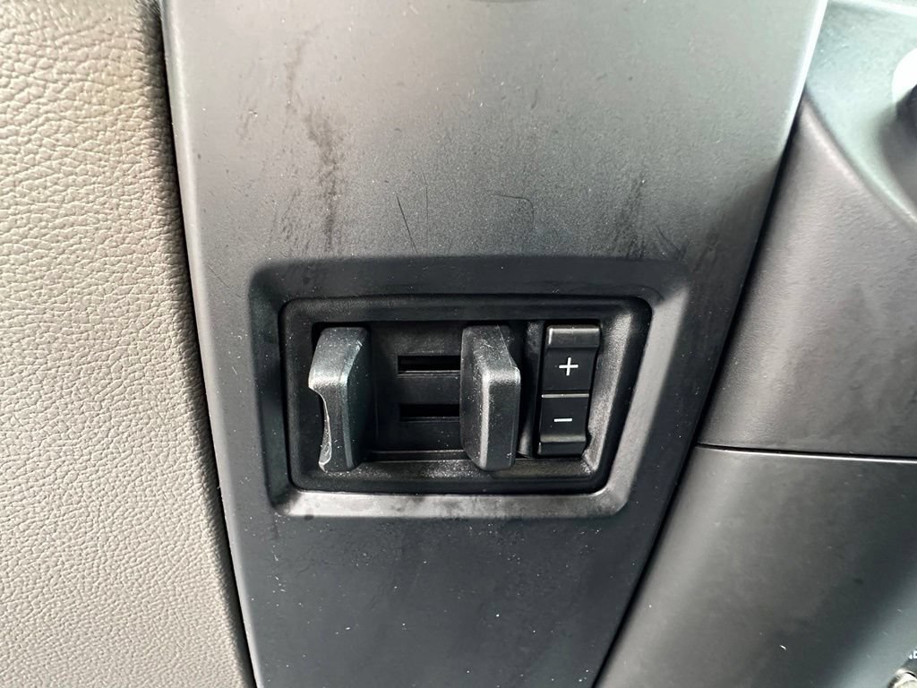 Used 2015 Ford F150 XL w/ Equipment Group 101A Mid AWD/4WD image 34