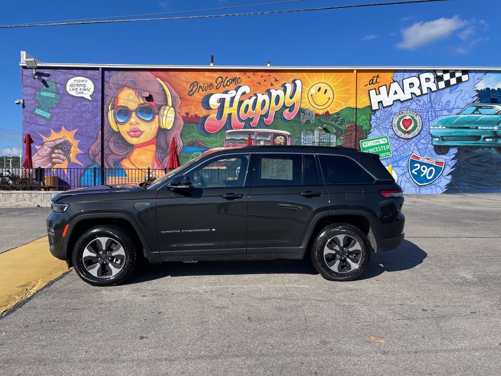 Used 2024 Jeep Grand Cherokee Limited 4xe AWD/4WD image 2
