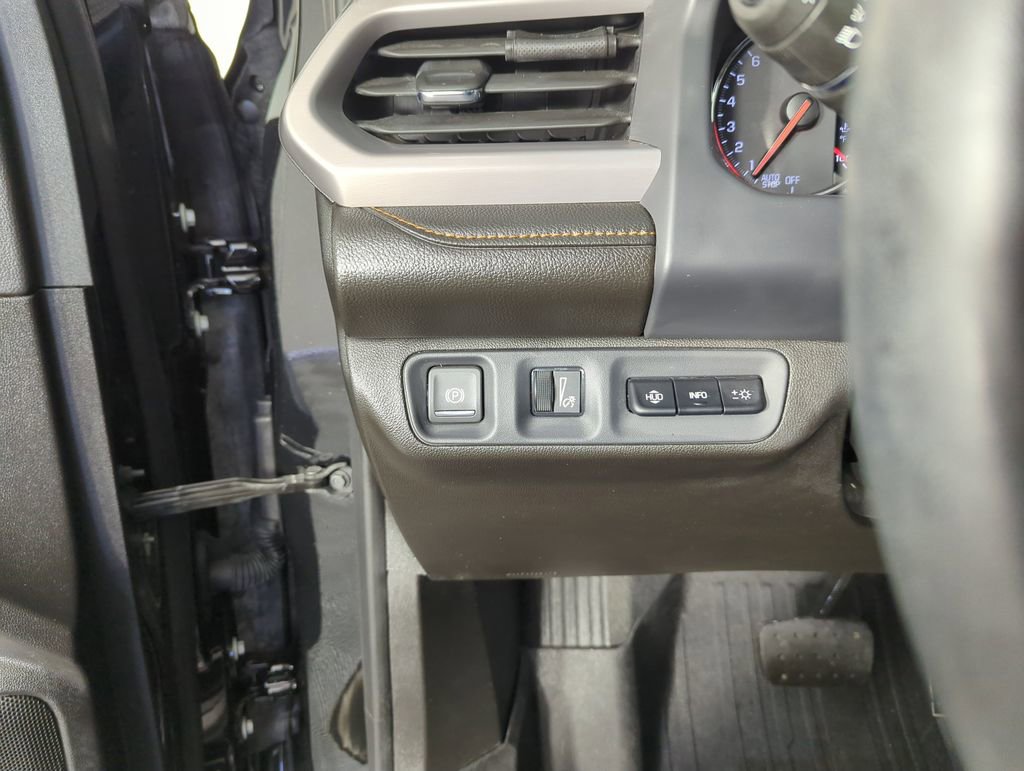 Used 2023 GMC Acadia AT4 w/ Technology Package image 20