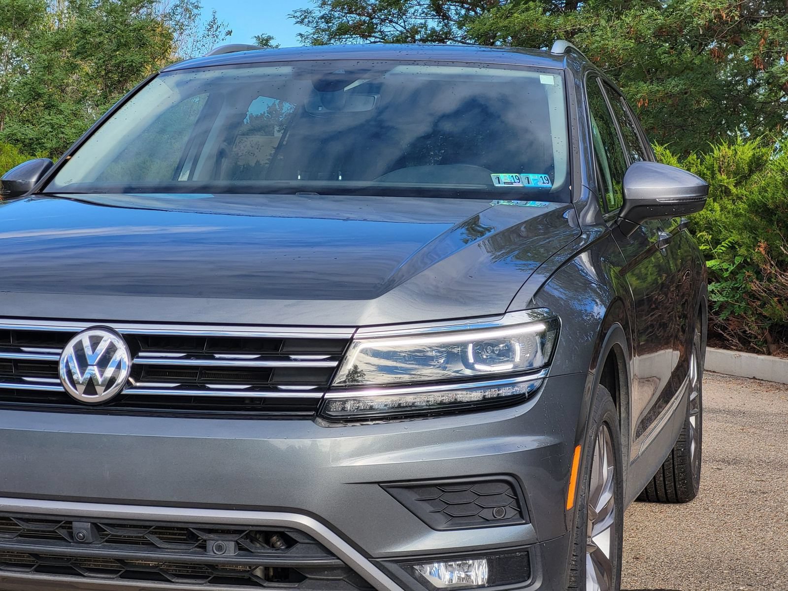 Used 2018 Volkswagen Tiguan SEL Premium AWD/4WD image 7