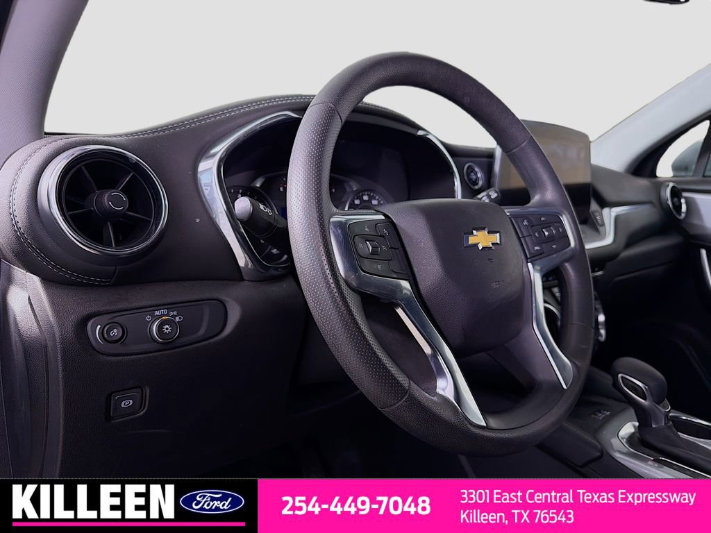 Used 2024 Chevrolet Blazer LT w/ Convenience Package image 10