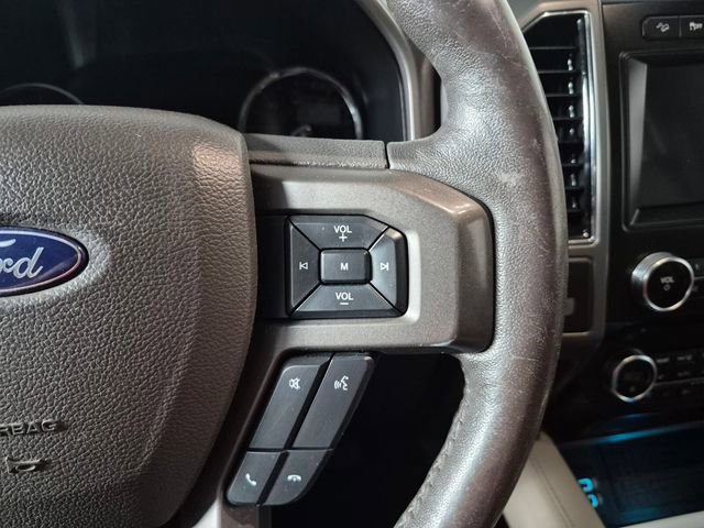 Used 2018 Ford Expedition XLT w/ Equipment Group 202A AWD/4WD image 21