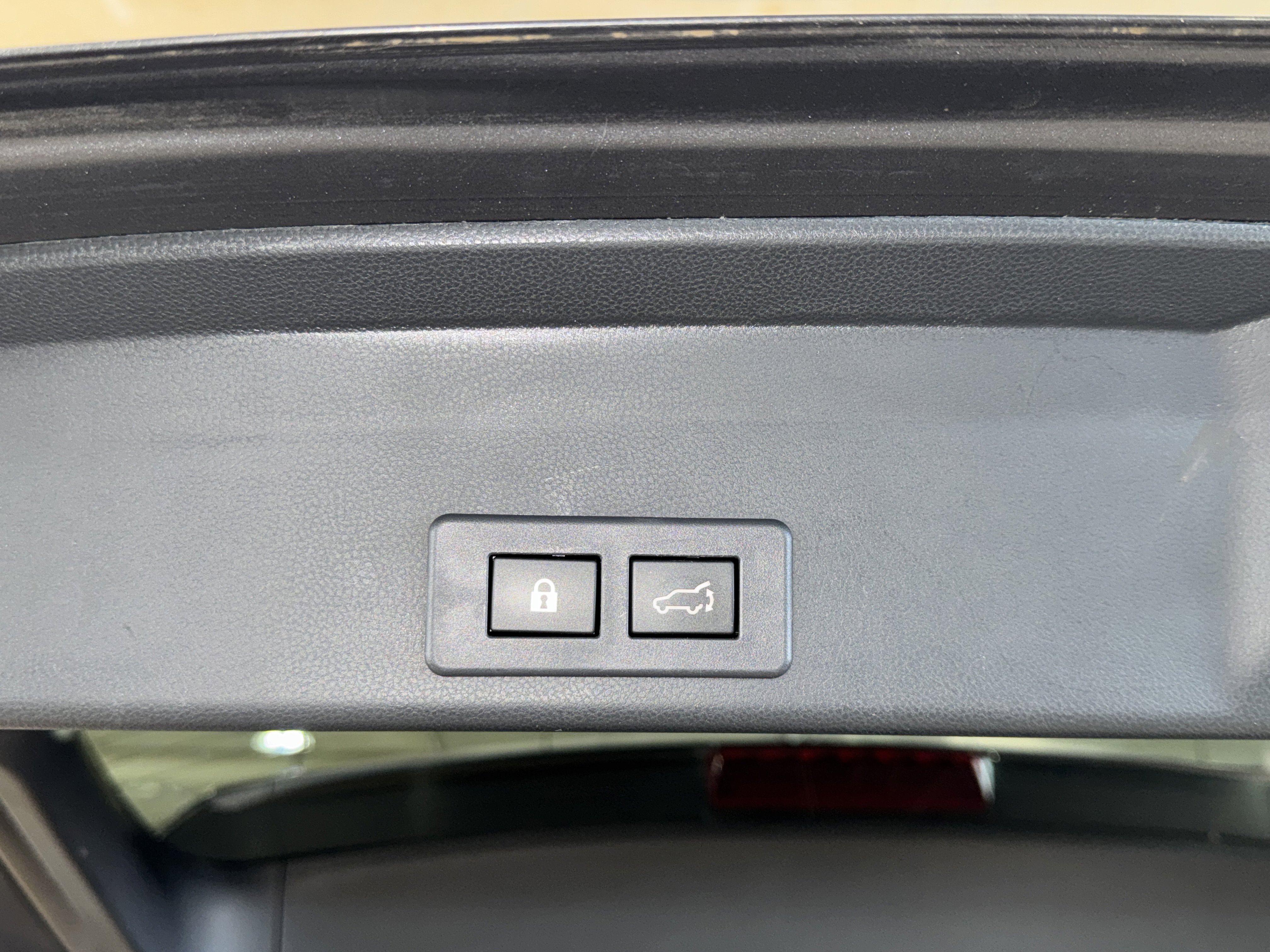 Used 2020 Subaru Ascent Limited w/ Popular Package #4 image 15