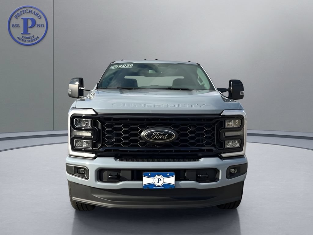 New 2026 Ford F350 Lariat w/ Black Appearance Package AWD/4WD image 2