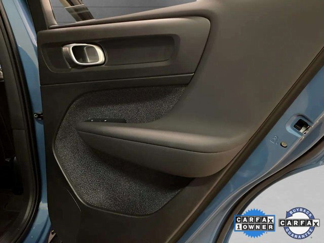 Used 2025 Volvo XC40 B5 Core image 77