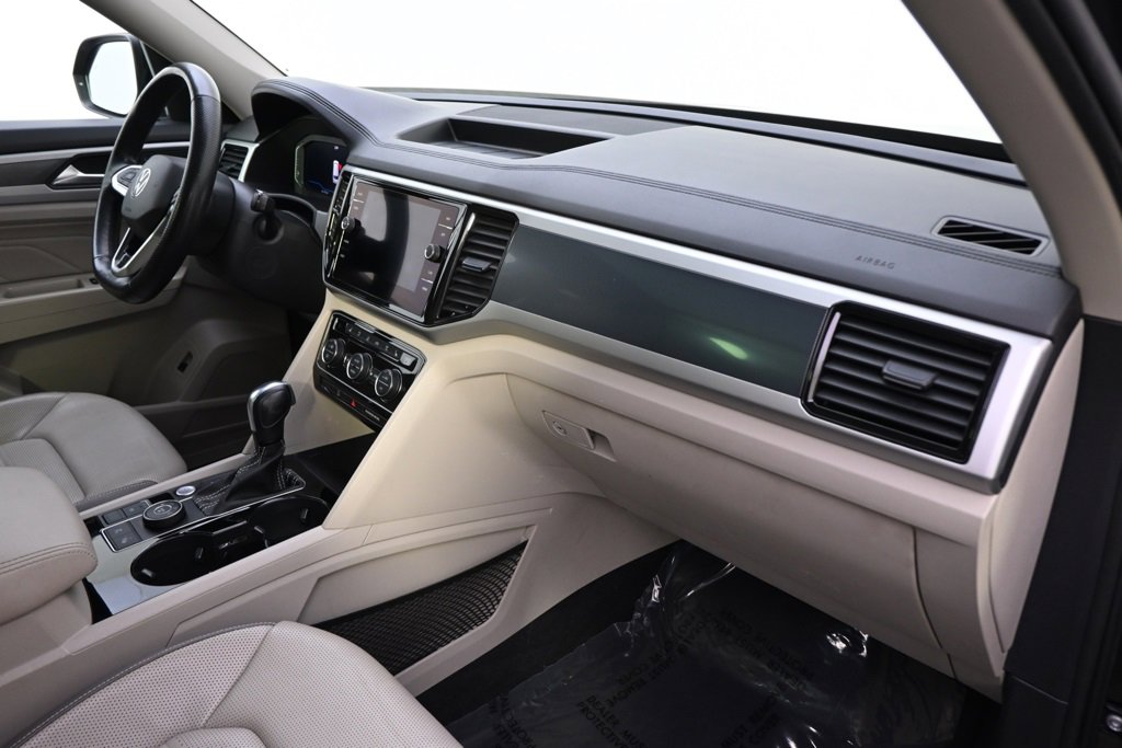 Used 2021 Volkswagen Atlas SEL Premium image 15