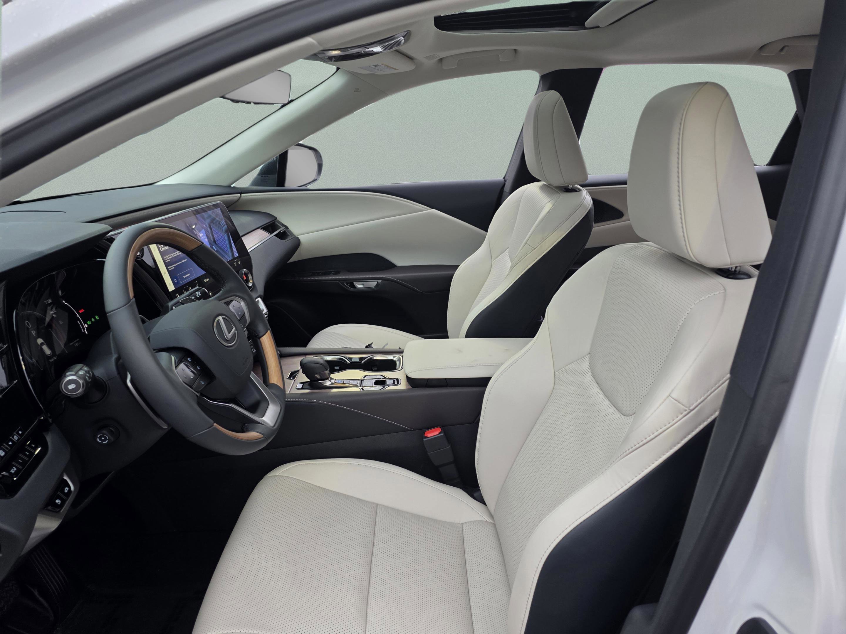 Certified 2024 Lexus RX 350 FWD image 11