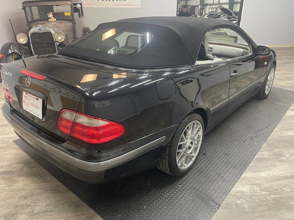 Used 1999 Mercedes-Benz CLK 320 Cabriolet image 12