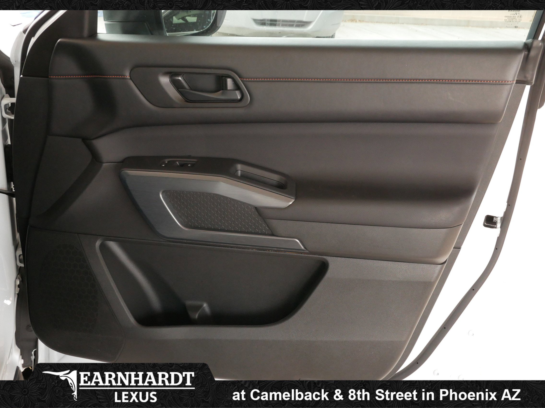 Used 2025 Nissan Pathfinder Rock Creek image 12