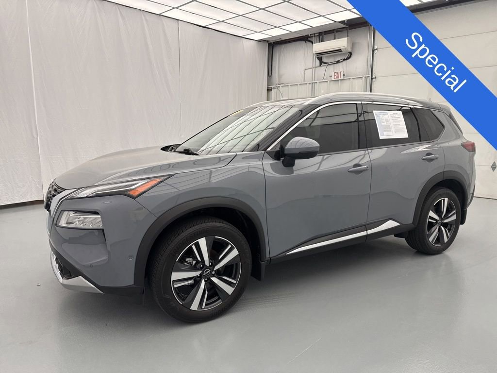 Used 2023 Nissan Rogue Platinum w/ Platinum Premium Package FWD image 3
