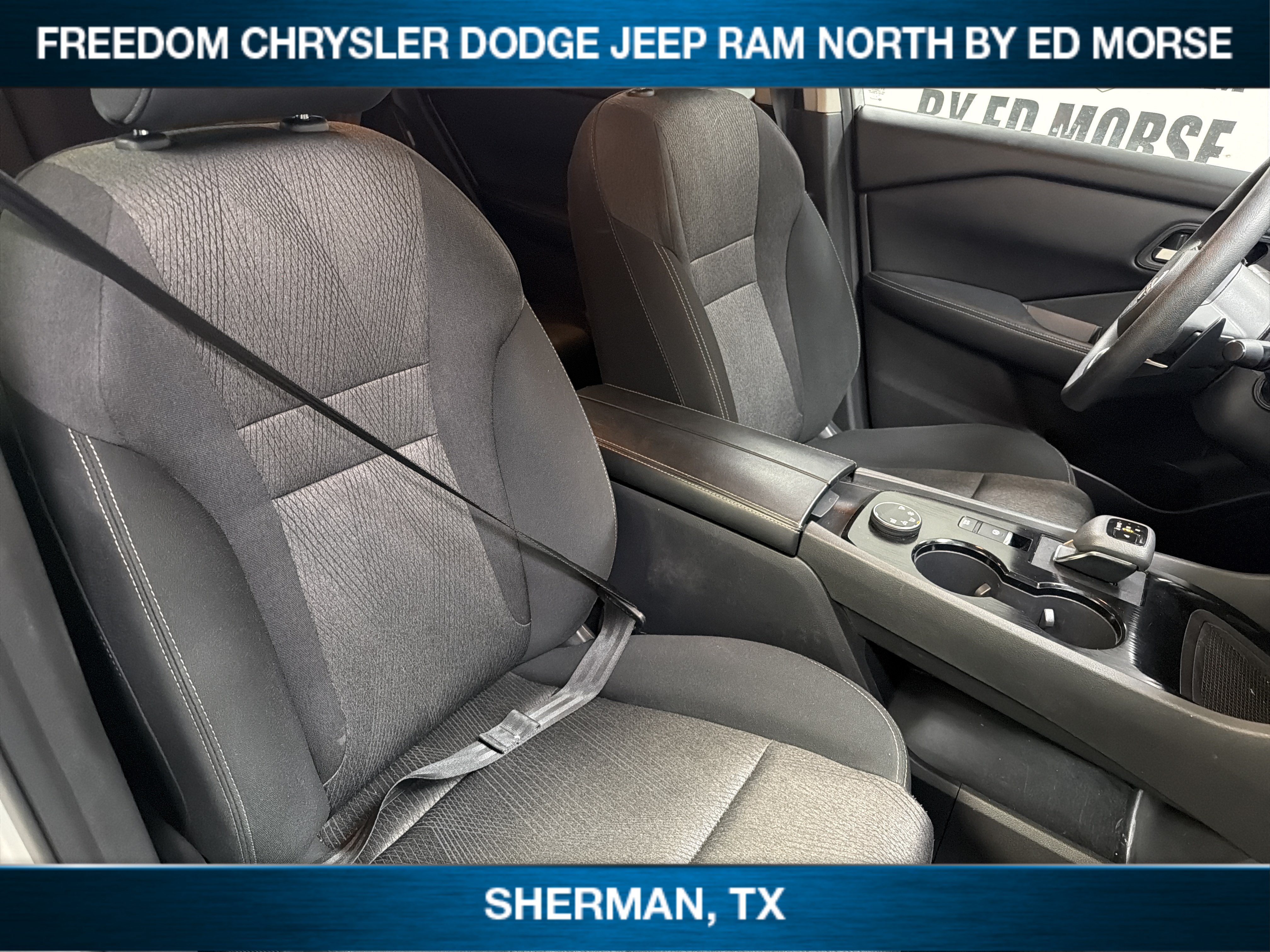 Used 2024 Nissan Rogue SV AWD/4WD image 9