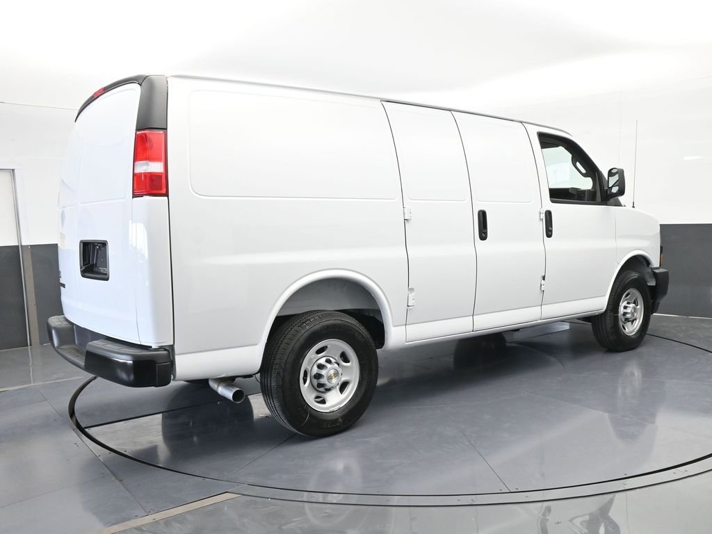 New 2025 Chevrolet Express 2500 w/ Driver Convenience Package image 6