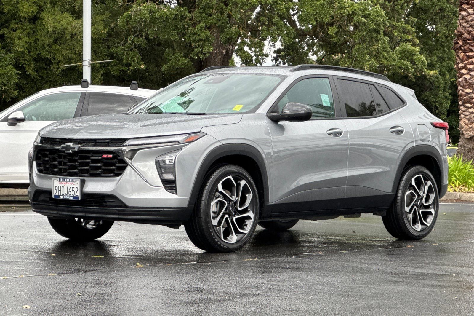 Used 2024 Chevrolet Trax RS w/ Sunroof Package image 7