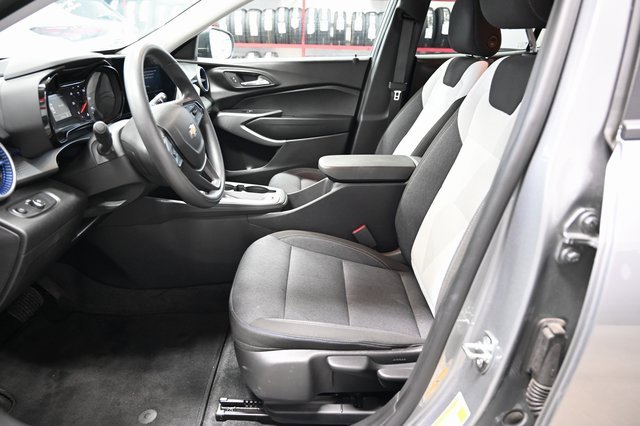 Used 2024 Chevrolet Trax LS image 10