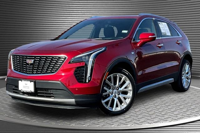 Used 2020 Cadillac XT4 Premium Luxury image 1