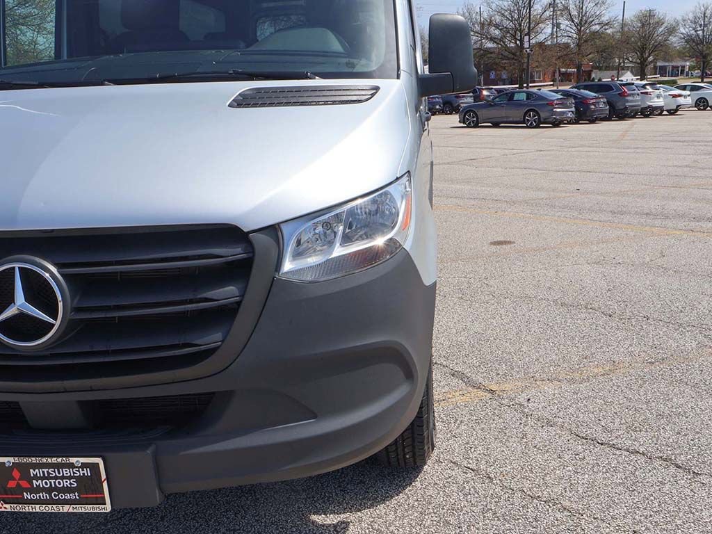 Used 2024 Mercedes-Benz Sprinter 2500 image 11