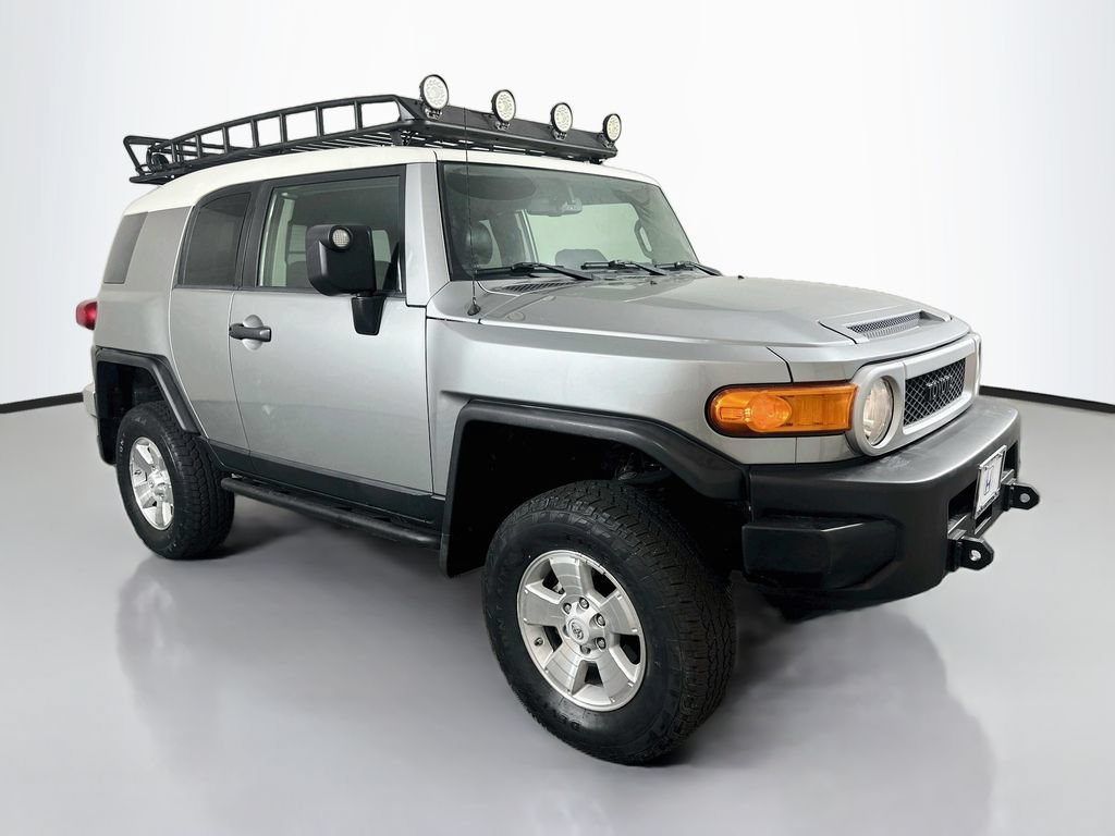 Used 2010 Toyota FJ Cruiser 4WD image 3