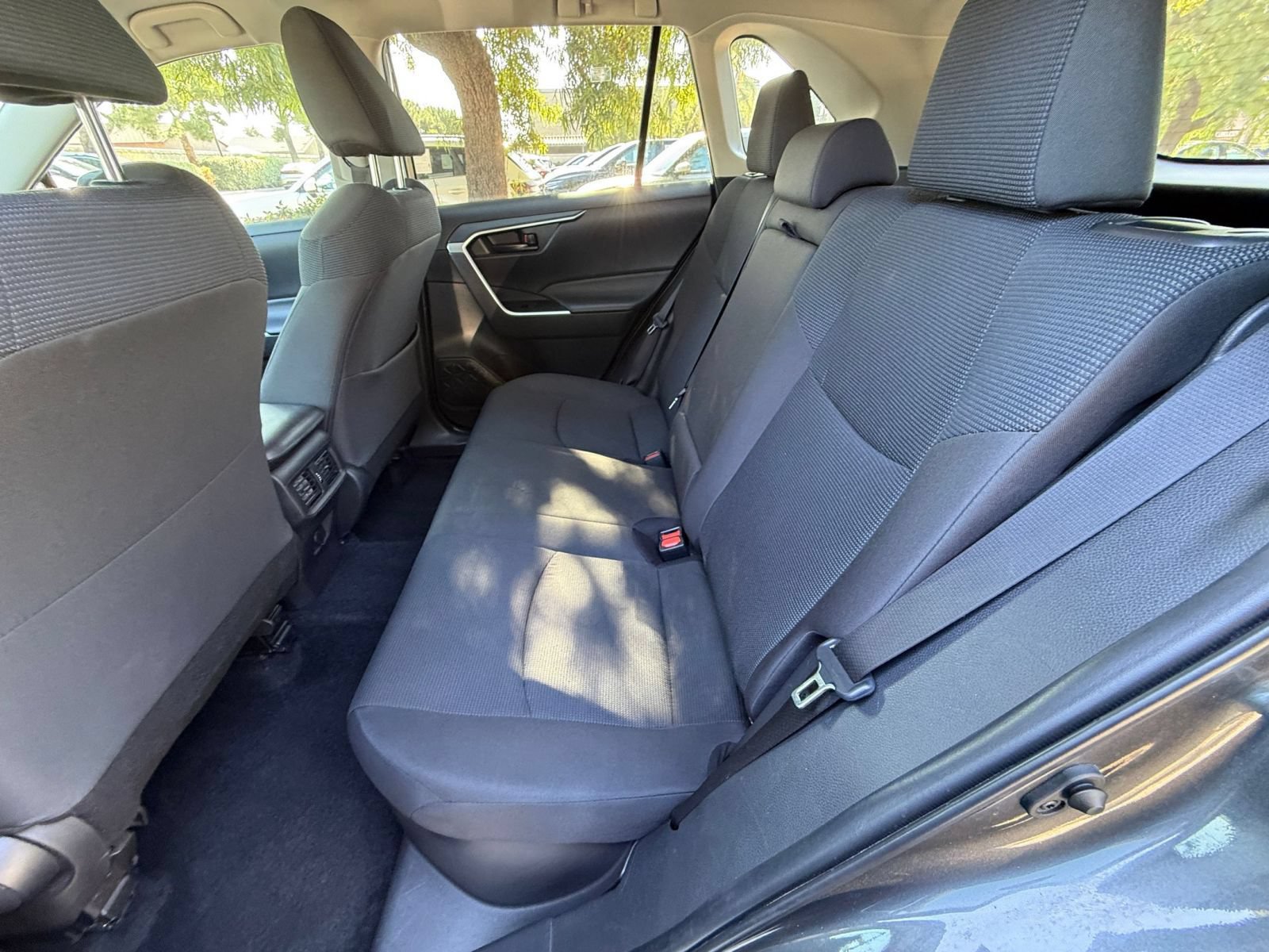 Used 2024 Toyota RAV4 LE AWD/4WD image 21