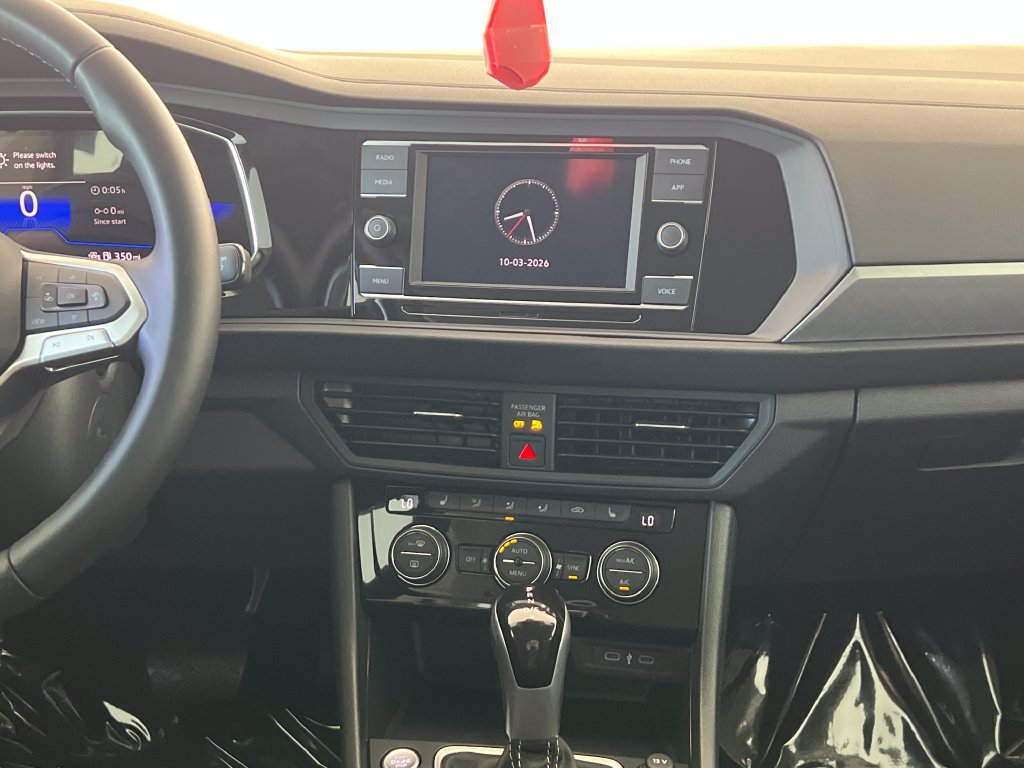 Used 2023 Volkswagen Jetta SE FWD image 20