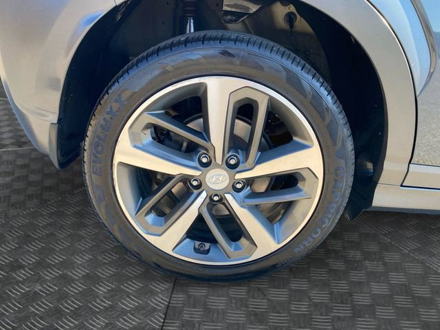 Used 2020 Hyundai Kona Limited image 34