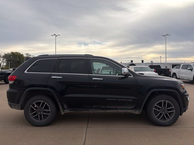 Used 2019 Jeep Grand Cherokee Limited w/ Luxury Group II AWD/4WD image 2
