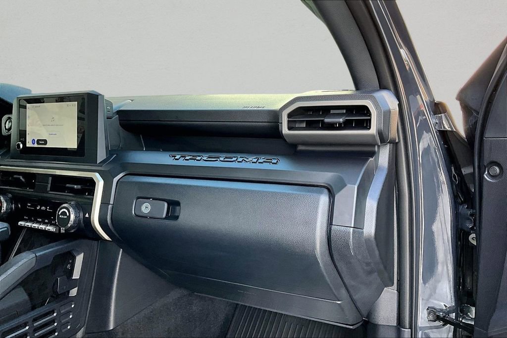 Certified 2025 Toyota Tacoma SR AWD/4WD image 26