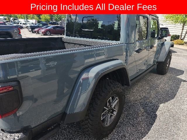 Used 2025 Jeep Gladiator Mojave AWD/4WD image 10