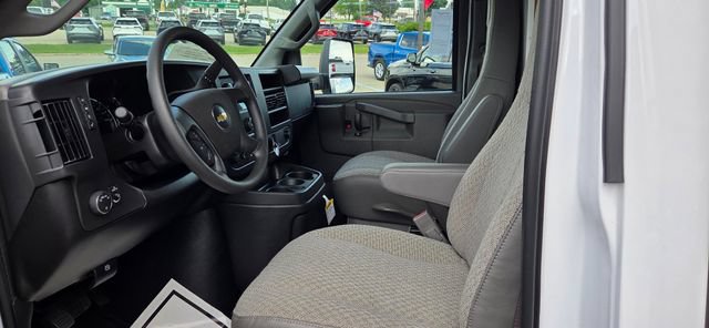 New 2026 Chevrolet Express 3500 w/ Power Convenience Package RWD image 12