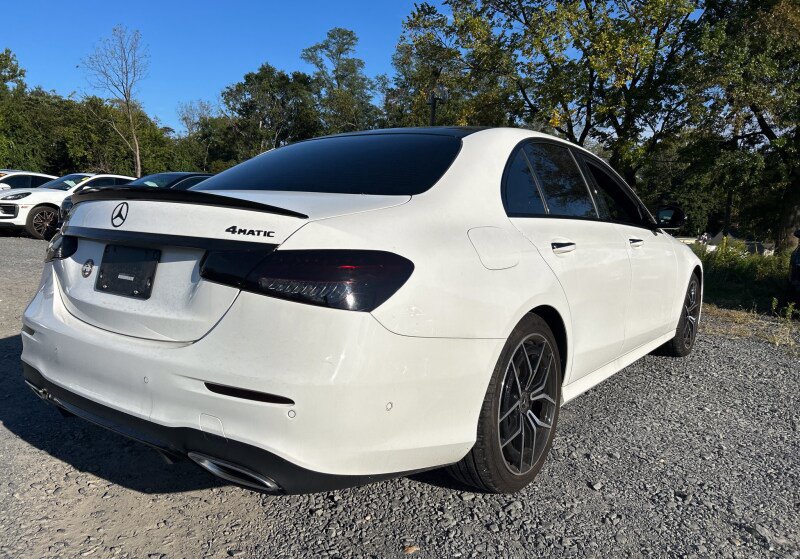 Used 2023 Mercedes-Benz E 350 4MATIC Sedan image 17