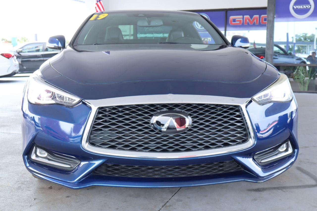 Used 2019 INFINITI Q60 3.0t Luxe w/ Essential Package AWD/4WD image 11