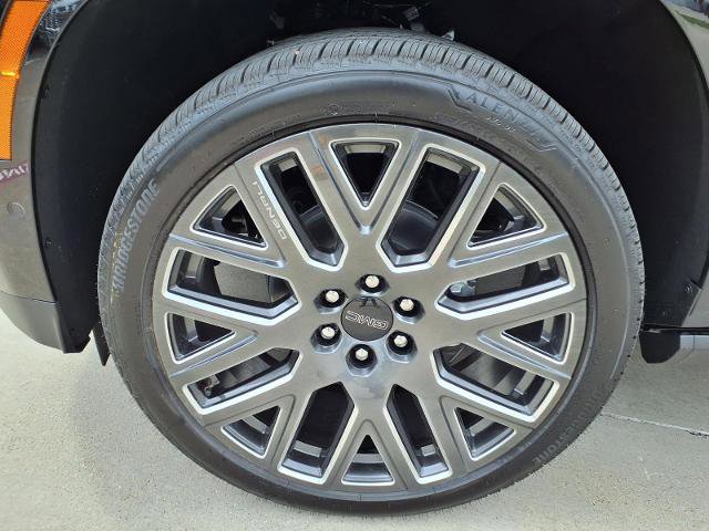 New 2026 GMC Yukon Denali Ultimate AWD/4WD image 22
