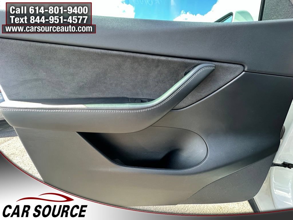 Used 2021 Tesla Model Y Long Range AWD/4WD image 14