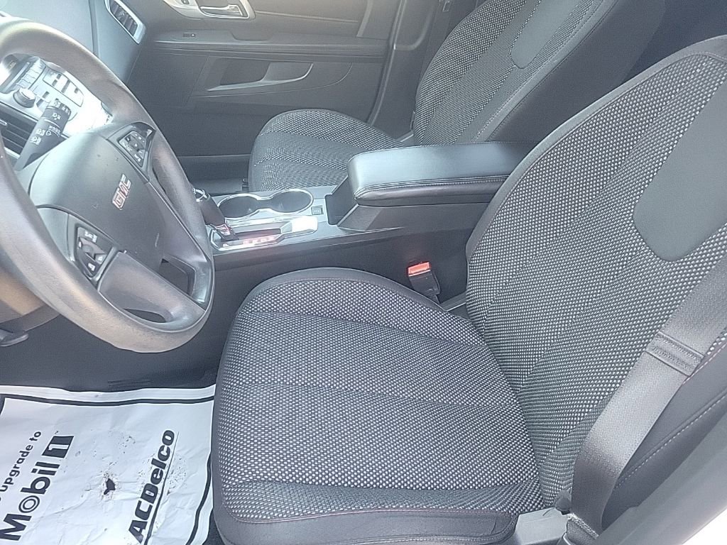 Used 2017 GMC Terrain SLE image 18