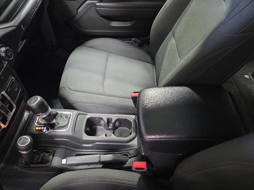Used 2023 Jeep Wrangler Unlimited Sport AWD/4WD image 24
