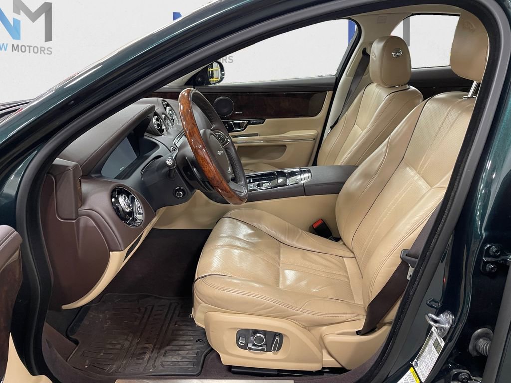 Used 2016 Jaguar XJ R-Sport AWD/4WD image 9