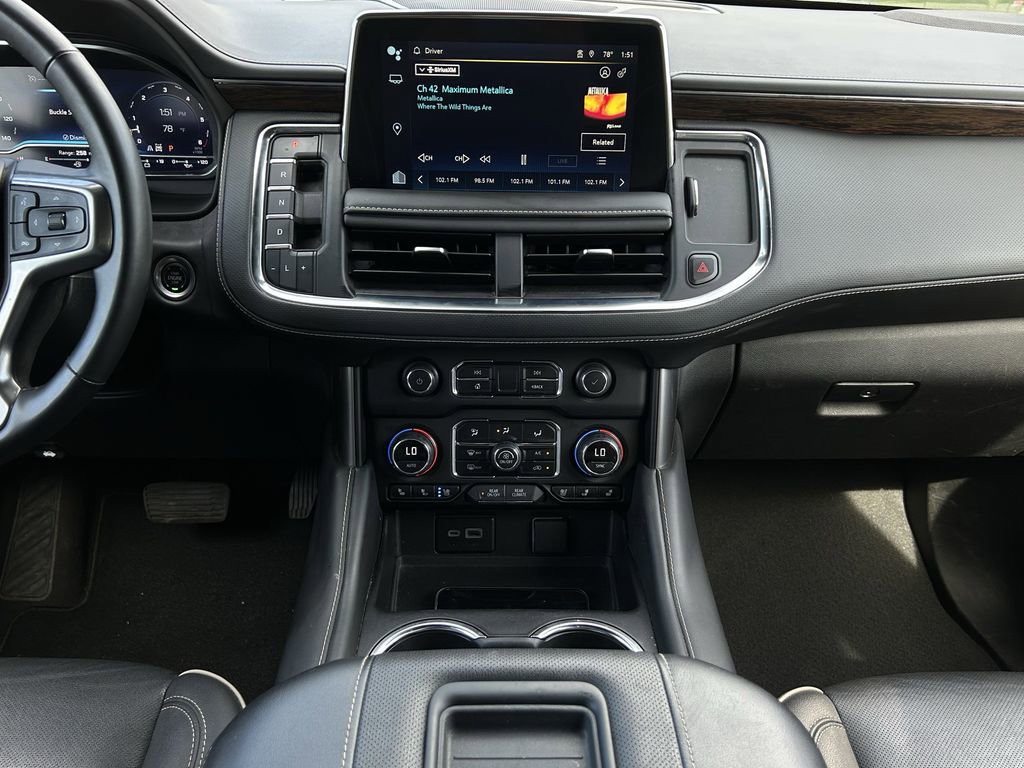 Used 2024 Chevrolet Suburban Premier AWD/4WD image 17