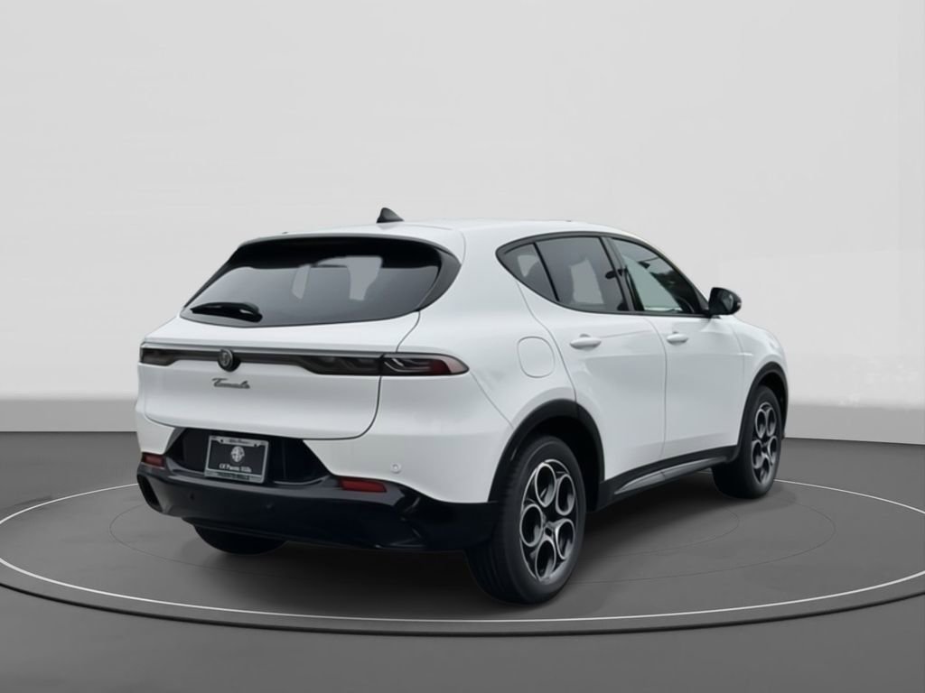 New 2025 Alfa Romeo Tonale image 6