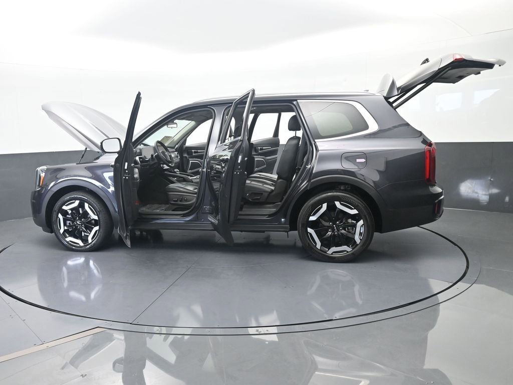 Used 2025 Kia Telluride S FWD image 84