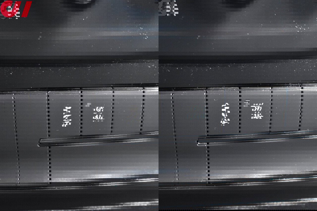 Used 2015 RAM 1500 Classic SLT image 23